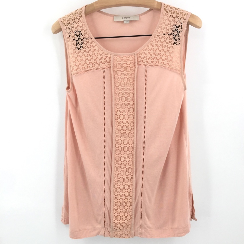 ✨SALE✨ LOFT Crochet Tank Top / Sleeveless Blouse